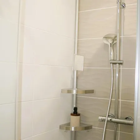 别墅 Trio Home,3 Chambres, Parking Prive Gratuit, Wifi Debit, 10min La Rochelle,15min Ile De Re *