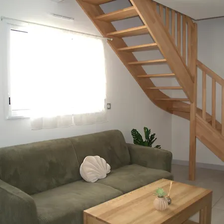 Trio Home,3 Chambres, Parking Prive Gratuit, Wifi Debit, 10min La Rochelle,15min Ile De Re 别墅 *