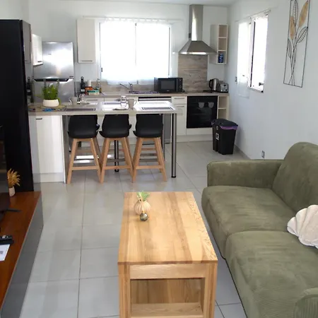 Trio Home,3 Chambres, Parking Prive Gratuit, Wifi Debit, 10min La Rochelle,15min Ile De Re 别墅 普伊尔波勒奥