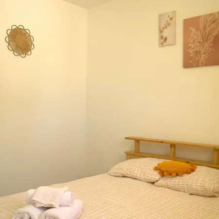 Trio Home,3 Chambres, Parking Prive Gratuit, Wifi Debit, 10min La Rochelle,15min Ile De Re *