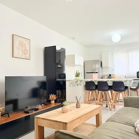 Trio Home,3 Chambres, Parking Prive Gratuit, Wifi Debit, 10min La Rochelle,15min Ile De Re Vila